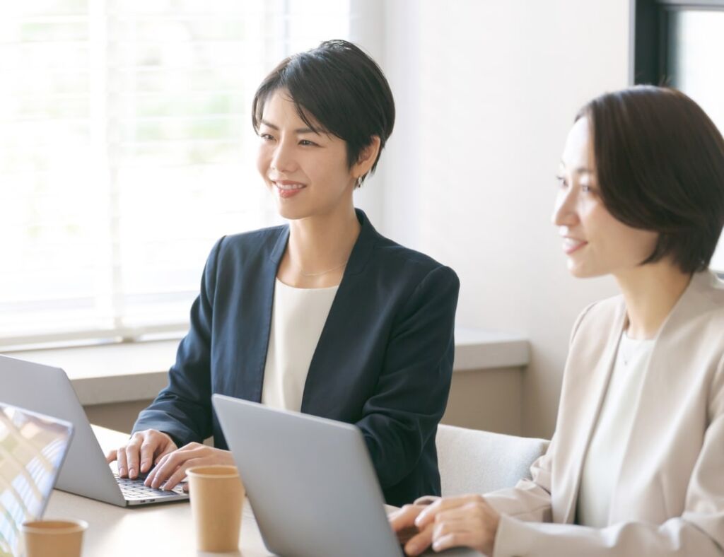 企画から編集、取材、撮影まで。専任の編集チームがサポートします。